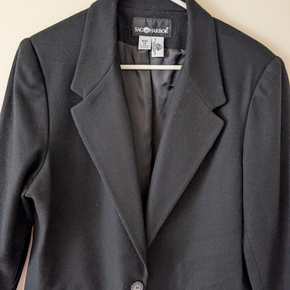 Vintage Sag Harbor Womens 14 100% Wool Blazer Sport Coat Black Classic Preppy - Picture 3 of 6